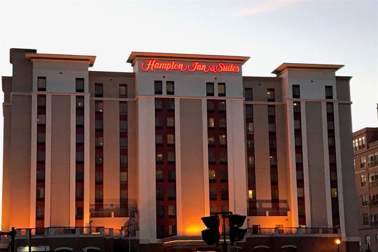 Hampton Inn & Suites Albany-Downtown Екстер'єр фото