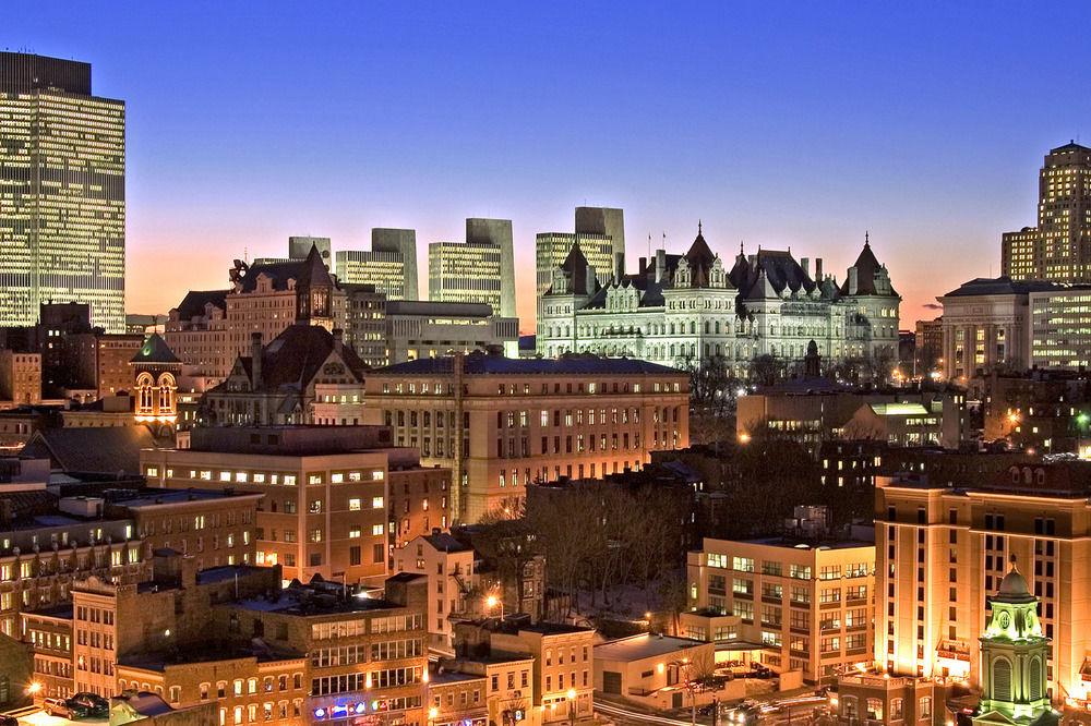 Hampton Inn & Suites Albany-Downtown Екстер'єр фото
