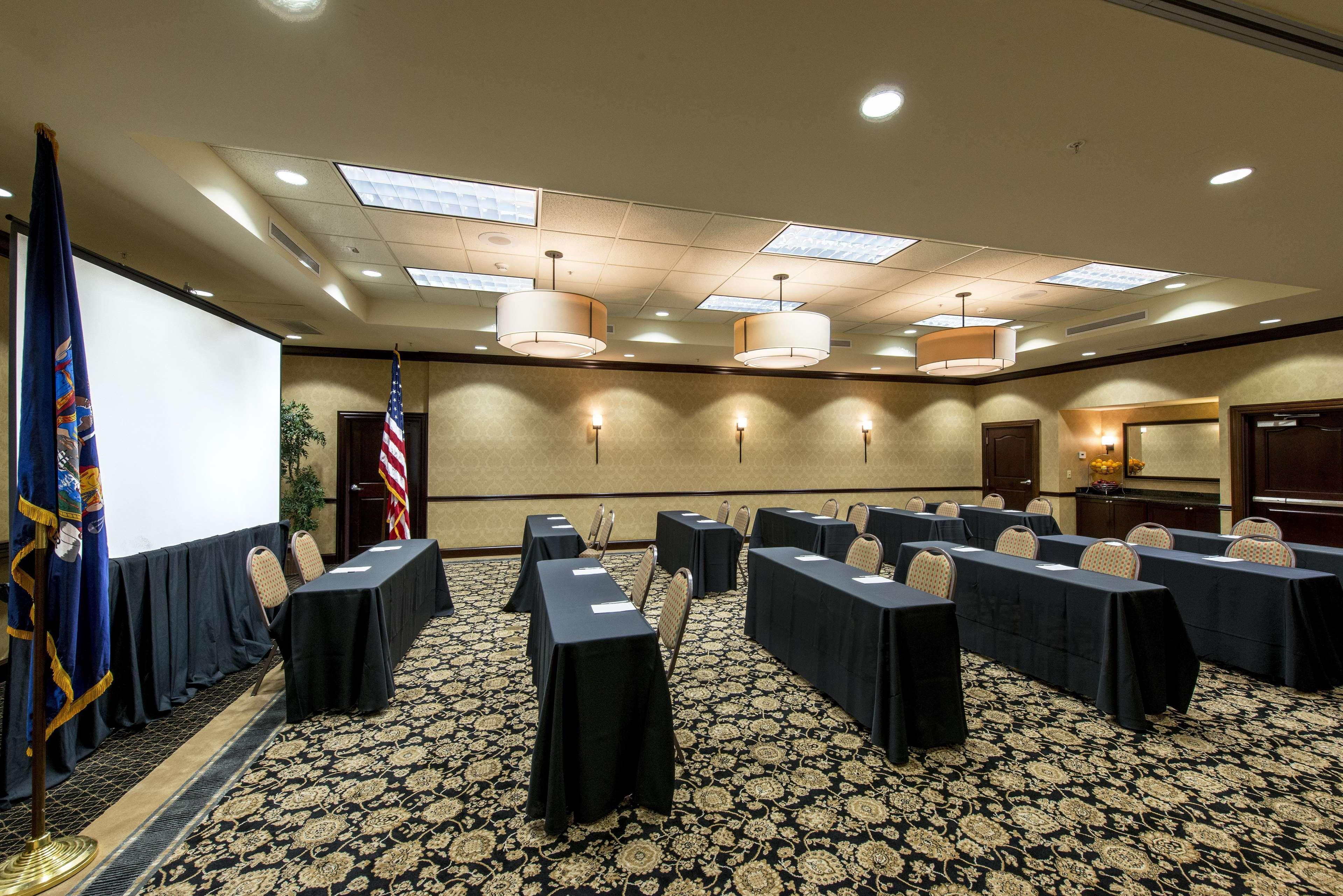 Hampton Inn & Suites Albany-Downtown Екстер'єр фото