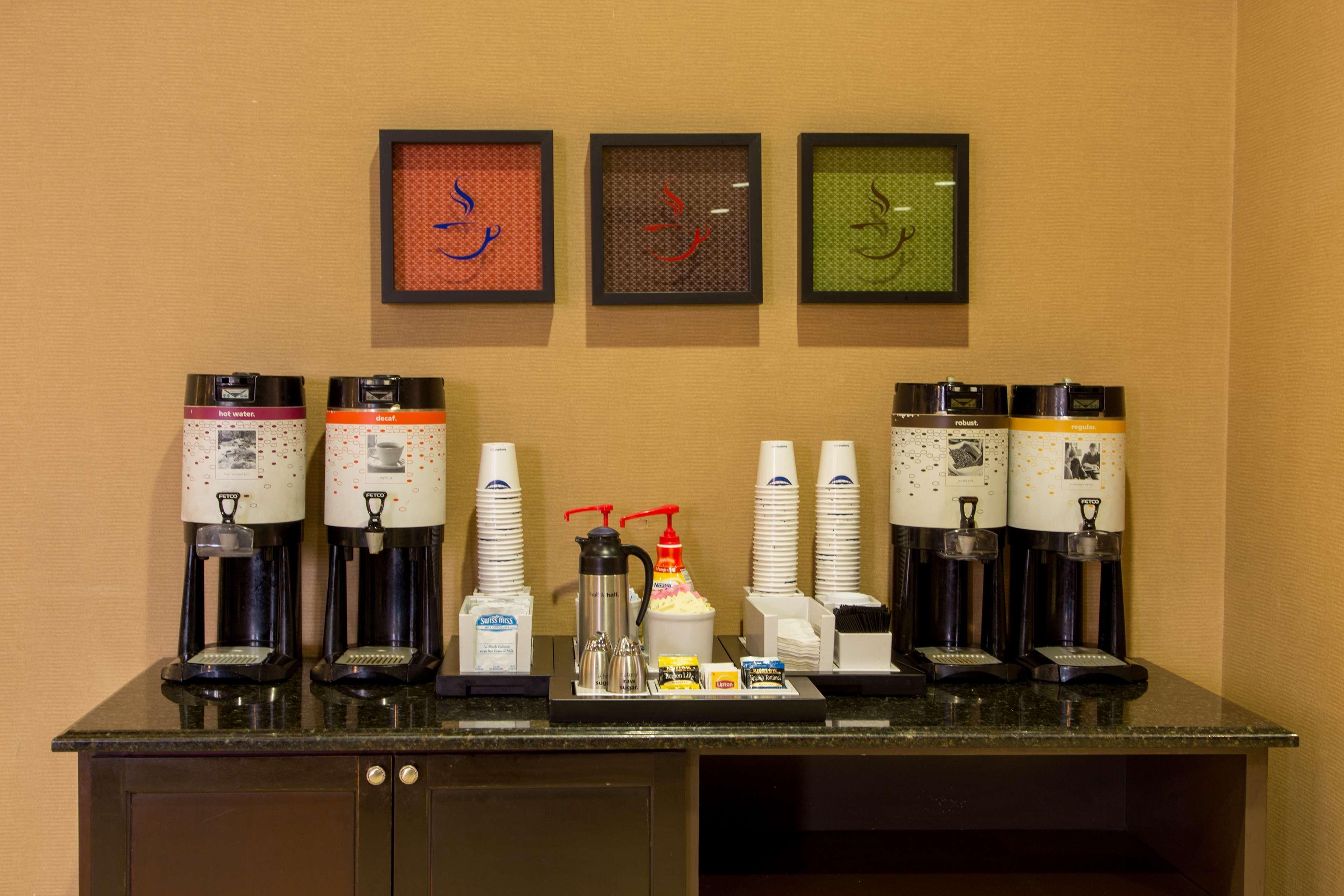 Hampton Inn & Suites Albany-Downtown Екстер'єр фото