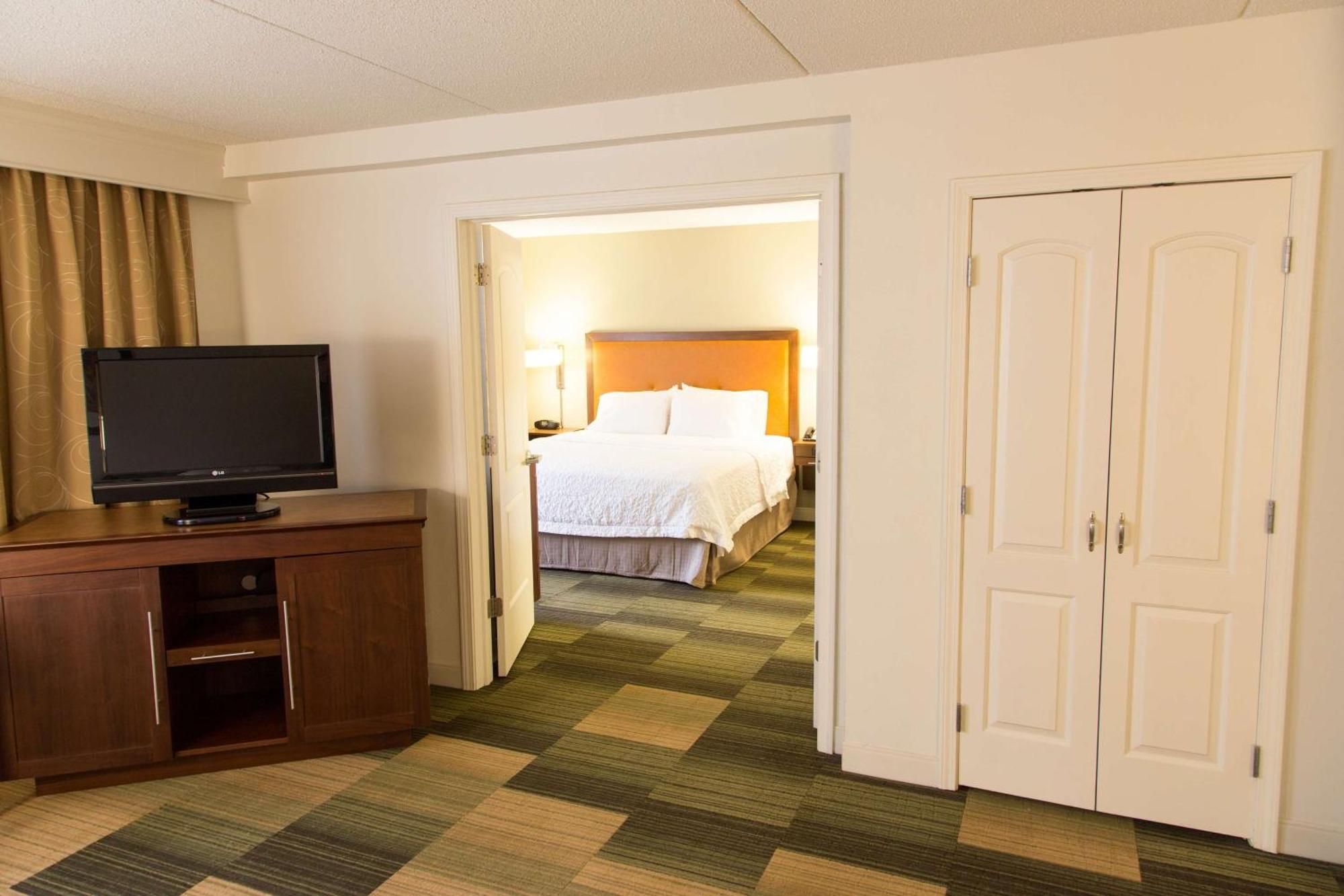 Hampton Inn & Suites Albany-Downtown Екстер'єр фото