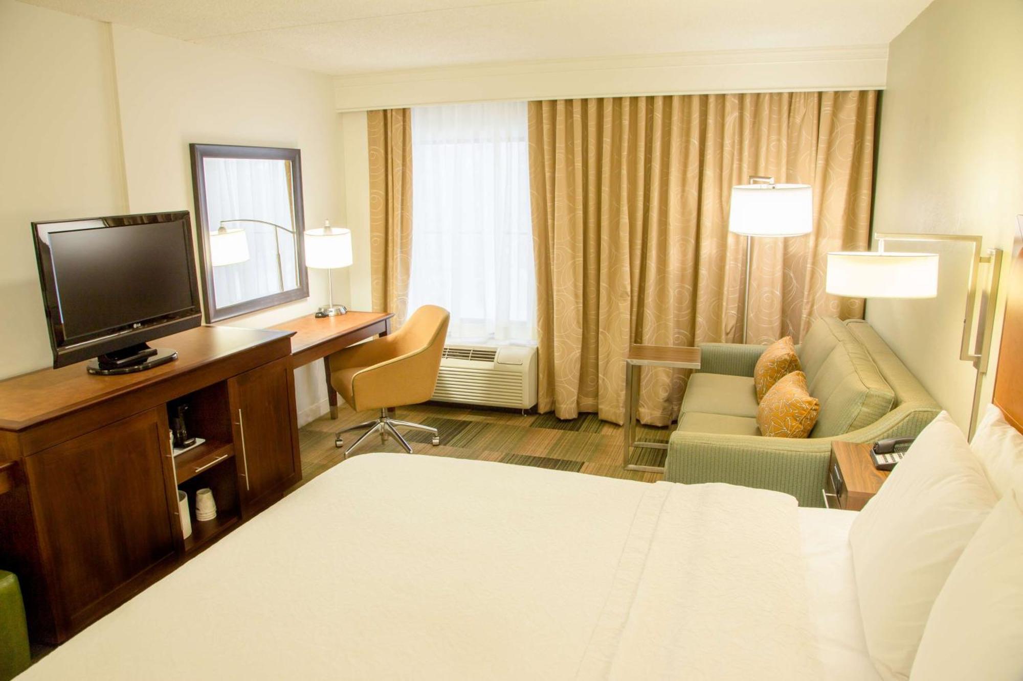 Hampton Inn & Suites Albany-Downtown Екстер'єр фото