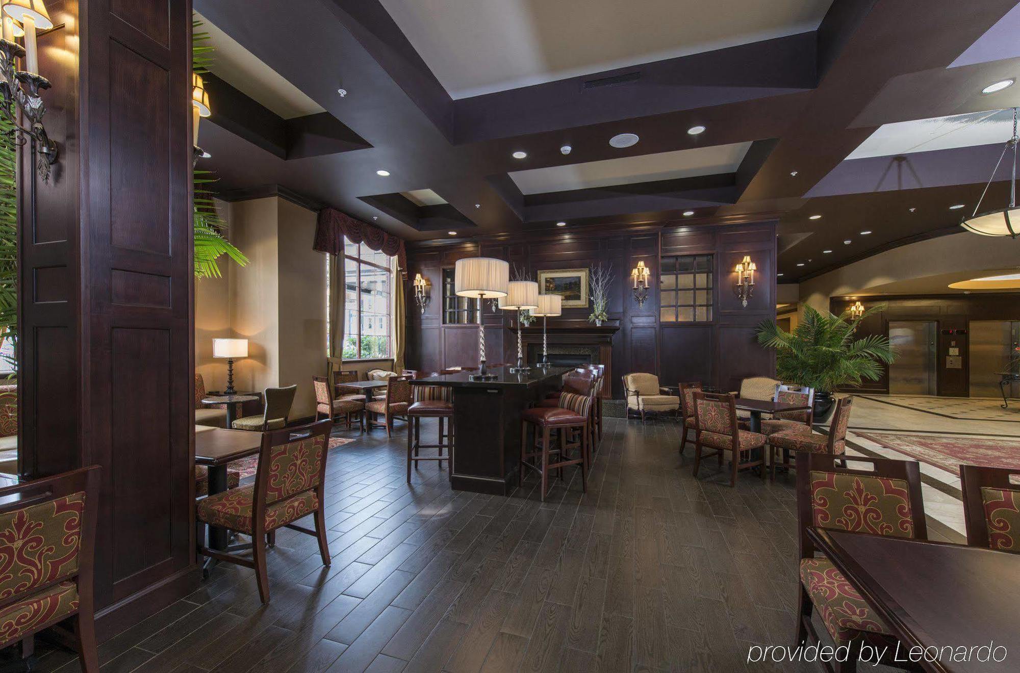 Hampton Inn & Suites Albany-Downtown Екстер'єр фото